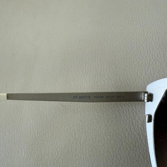 FENDI Sunglasses - Picture 5 of 6